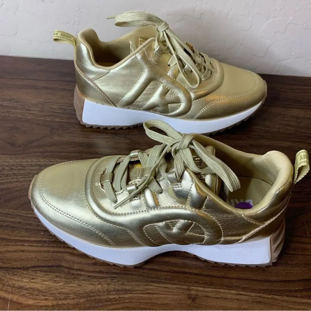 DKNY AKI Women's Shoes Trainers Gold Size 7.5